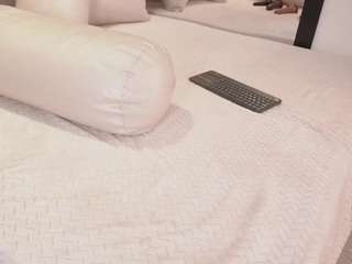 bellat-slatin Live Webcam on CamSoda