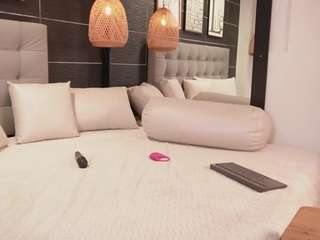 bellat-slatin Live Webcam on CamSoda