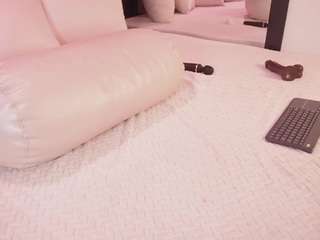 bellat-slatin Live Webcam on CamSoda