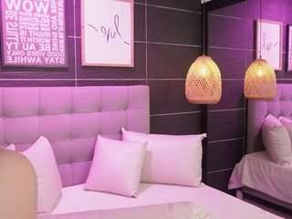 bellat-slatin Live Webcam on CamSoda