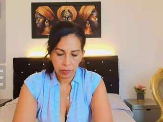 shanon-mature's CamSoda show and profile