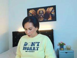 shanon-mature