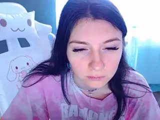 DaniellaTrue1's Live Sex Cam Show