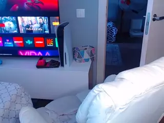 DaniellaTrue1