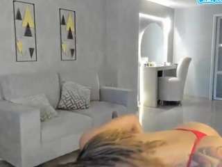 Live webcam model michellangels on Soda Cams