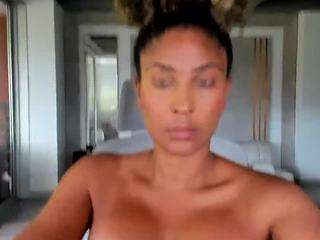 michellangels Live Webcam on CamSoda