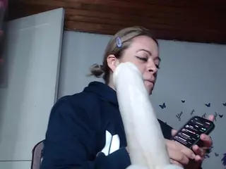Lilaa-x's Live Sex Cam Show