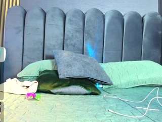 nicoolettee Live Webcam on CamSoda