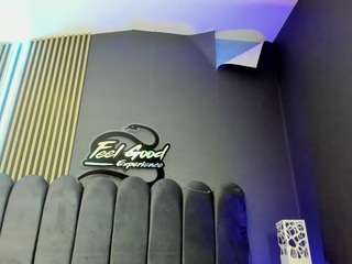 nicoolettee's live room