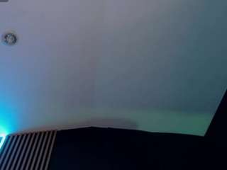 nicoolettee live webcam show