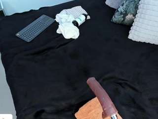 angie-roses from CamSoda is Freechat