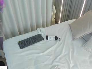 angie-roses Sex Cam Show