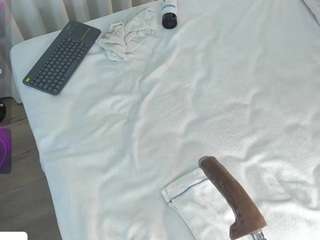 angie-roses live webcam show