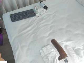 angie-roses live webcam show