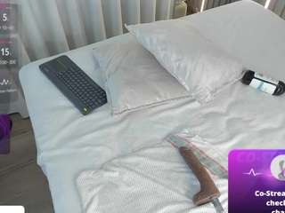 angie-roses live webcam show