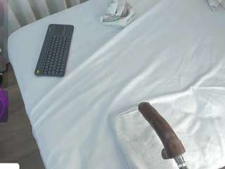 Angie-Roses live cam preview