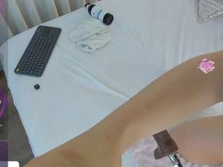 Angie-Roses live cam preview