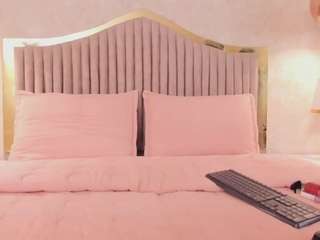 pinkceeleste Sex Cam Show