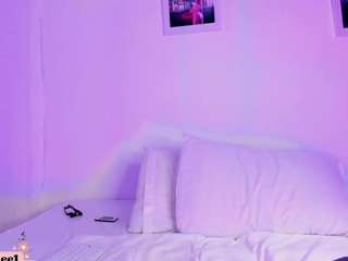  dakotasteelee-1 chat room