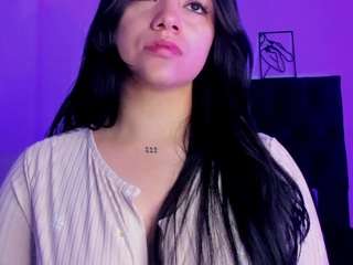 Ce modèle est en direct maintenant. dakotasteelee-1