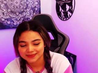 scarletthudsson Live Webcam on CamSoda