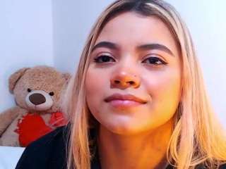 scarletthudsson Live Webcam on CamSoda