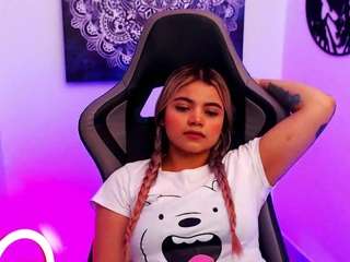 scarletthudsson webcam