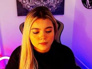 scarletthudsson Live Webcam on CamSoda