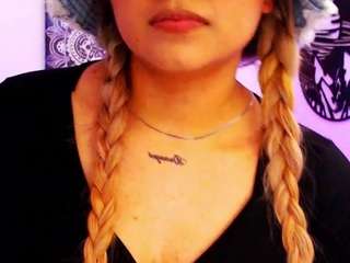 ScarlettHudsson live webcam on Soda Cams