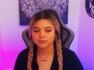 scarletthudsson Live Webcam on CamSoda