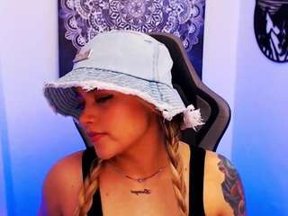 scarletthudsson