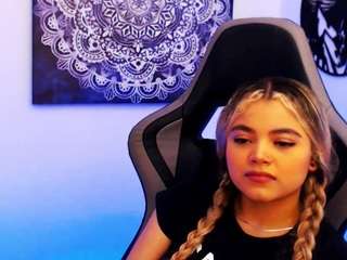 scarletthudsson