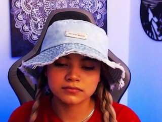 scarletthudsson