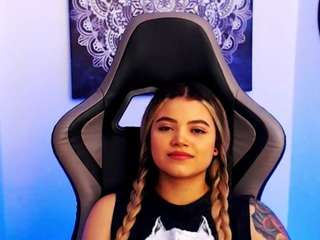 scarletthudsson