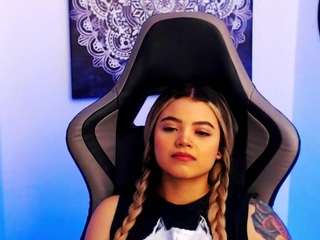 scarletthudsson