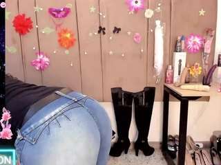 zalymature Live Webcam on CamSoda