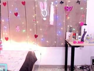 zalymature Live Webcam on CamSoda