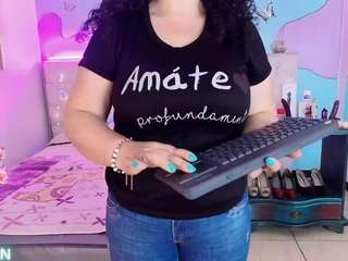 zalymature Live Webcam on CamSoda