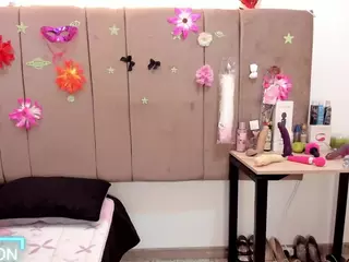 Zalymature's Live Sex Cam Show