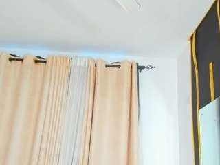 h0t-chocolate webcam model