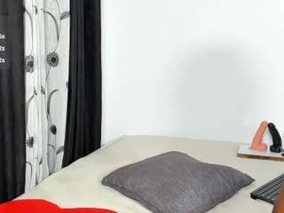 h0t-chocolate Live Webcam on CamSoda