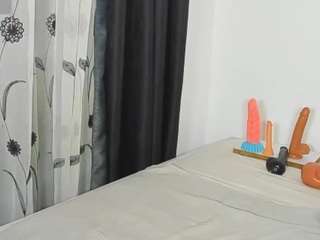 freaky_girl live webcam show