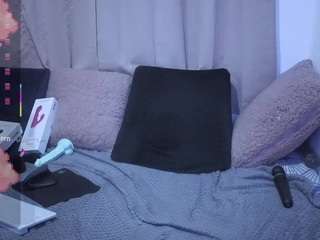 lesliee22 live webcam show