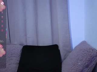 Lesliee22 live webcam show