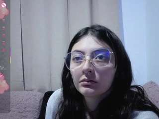 Lesliee22 live webcam show
