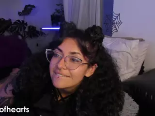 Witch of Hearts's Live Sex Cam Show