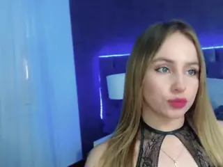 HOLLY BLONDE's Live Sex Cam Show