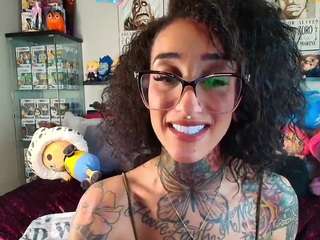 starryari69 Live Webcam on CamSoda