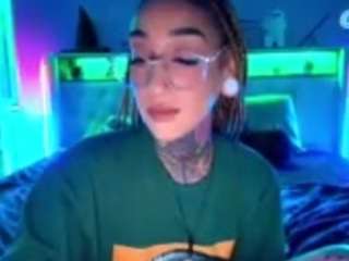 starryari69 Live Webcam on CamSoda