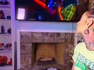 starryari69's CamSoda show and profile